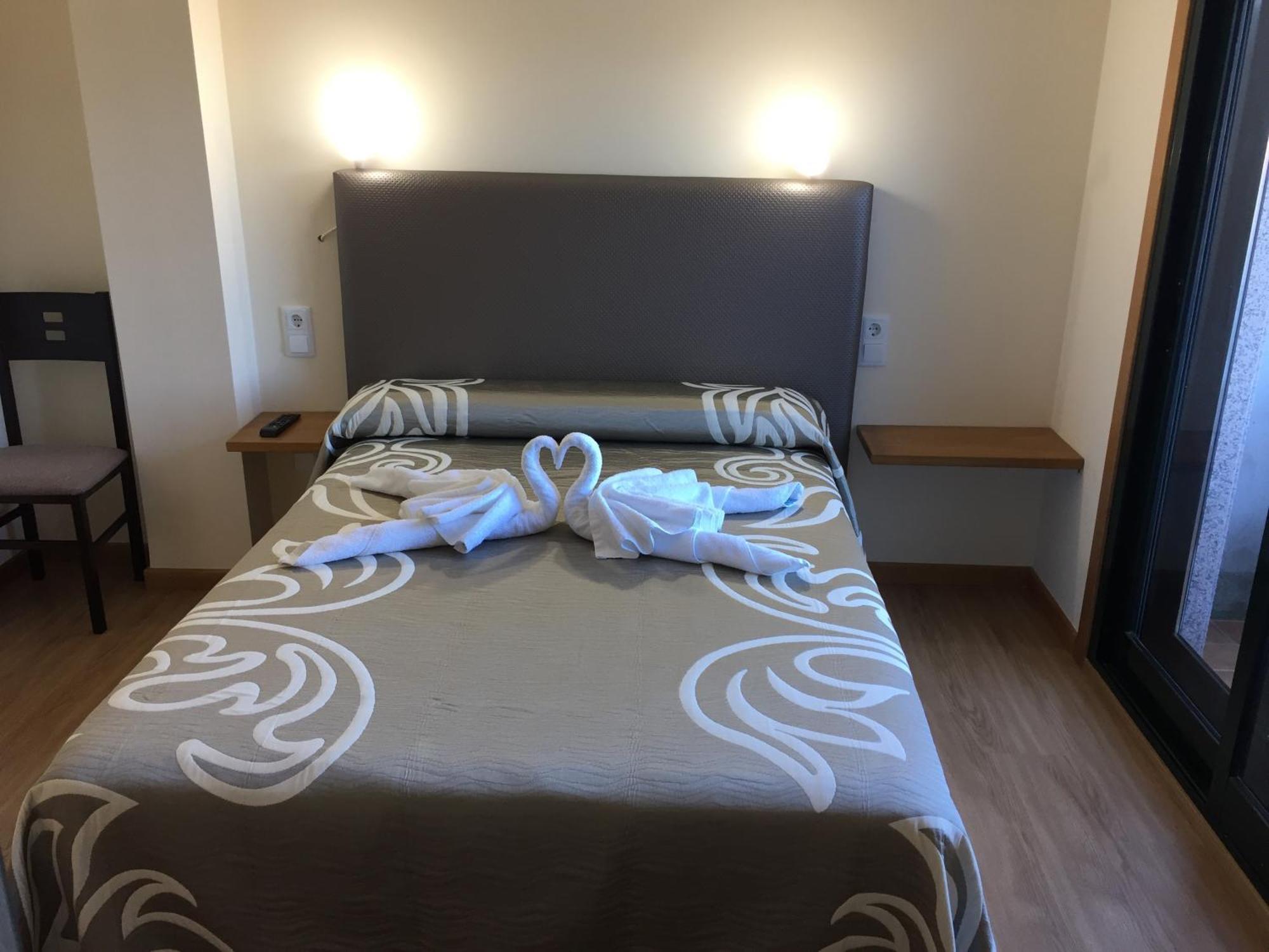 Hostal Santa Baia Ribadumia Esterno foto